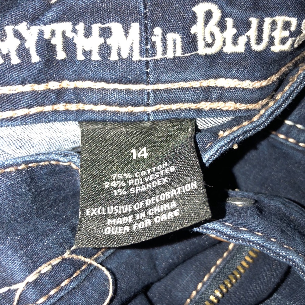 Capris - Picture 2 of 6